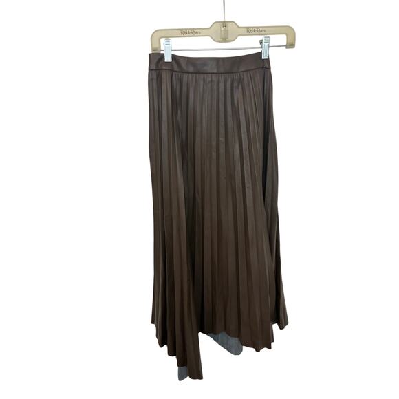 NWT ELIE TAHARI Faux Leather Pleated Skirt 6 Chocolate Espresso Midi A Line - Picture 3 of 5